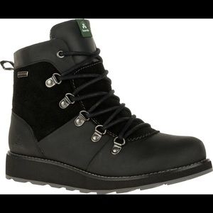 NWOB KAMIK ARIEL LO WINTER BOOTS